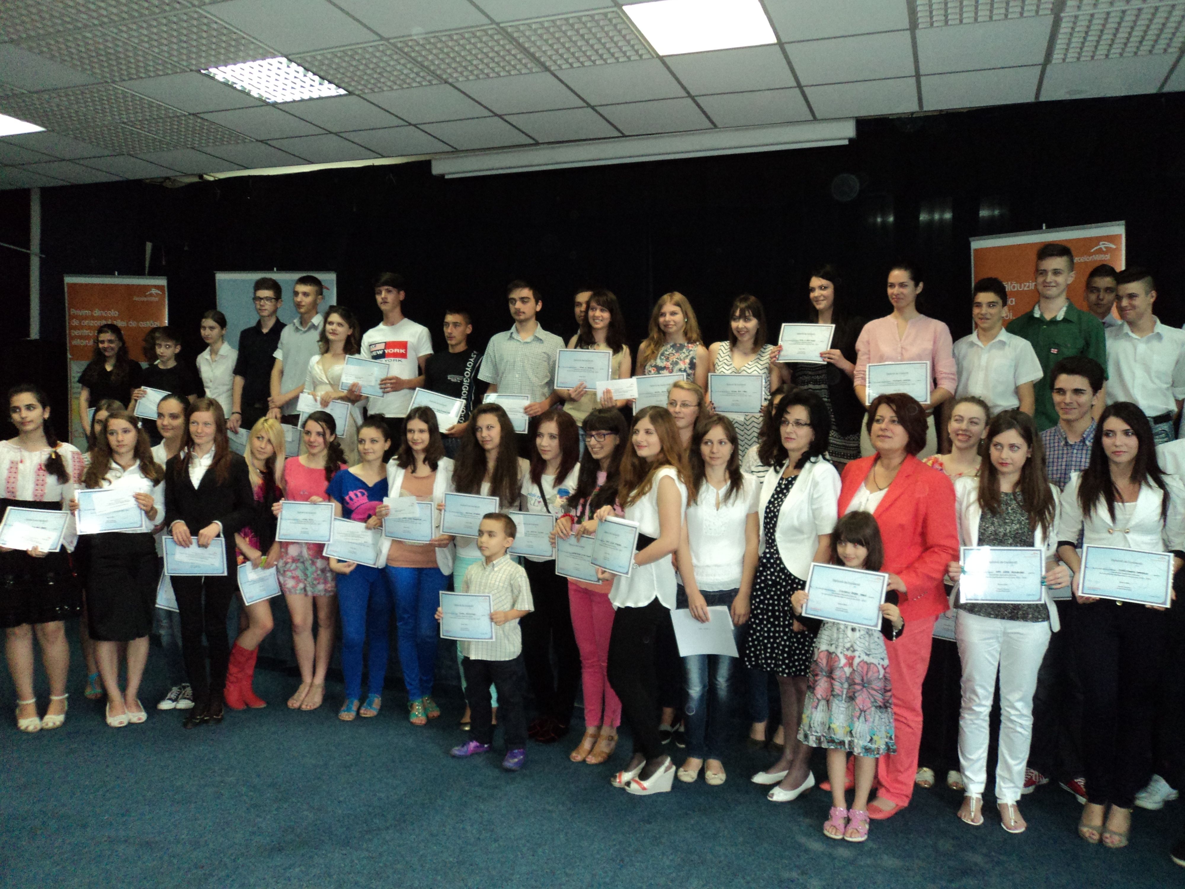 Premii pentru excelenţă de la ArcelorMittal. Vezi care sunt olimpicii gălăţeni de nivel naţional