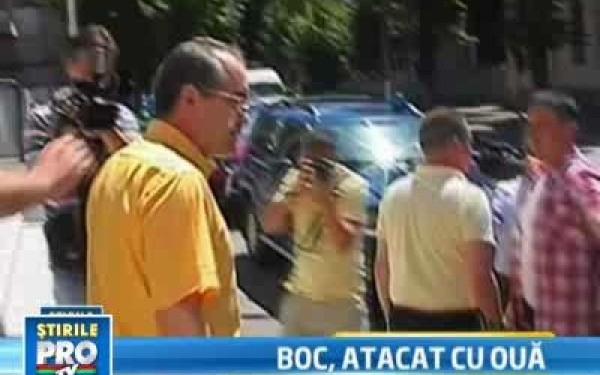 Liderul PNŢCD Marian Popa a scăpat fără amendă după atacul cu ouă asupra premierului