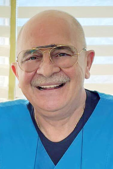 Pierdere pentru lumea medicală gălăţeană. Ne-a părăsit medicul stomatolog Romeo Ciocănaru