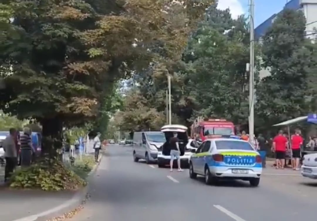 Un șofer cu alcoolemie record a intrat pe contrasensul unei străzi din Galați și a făcut accident