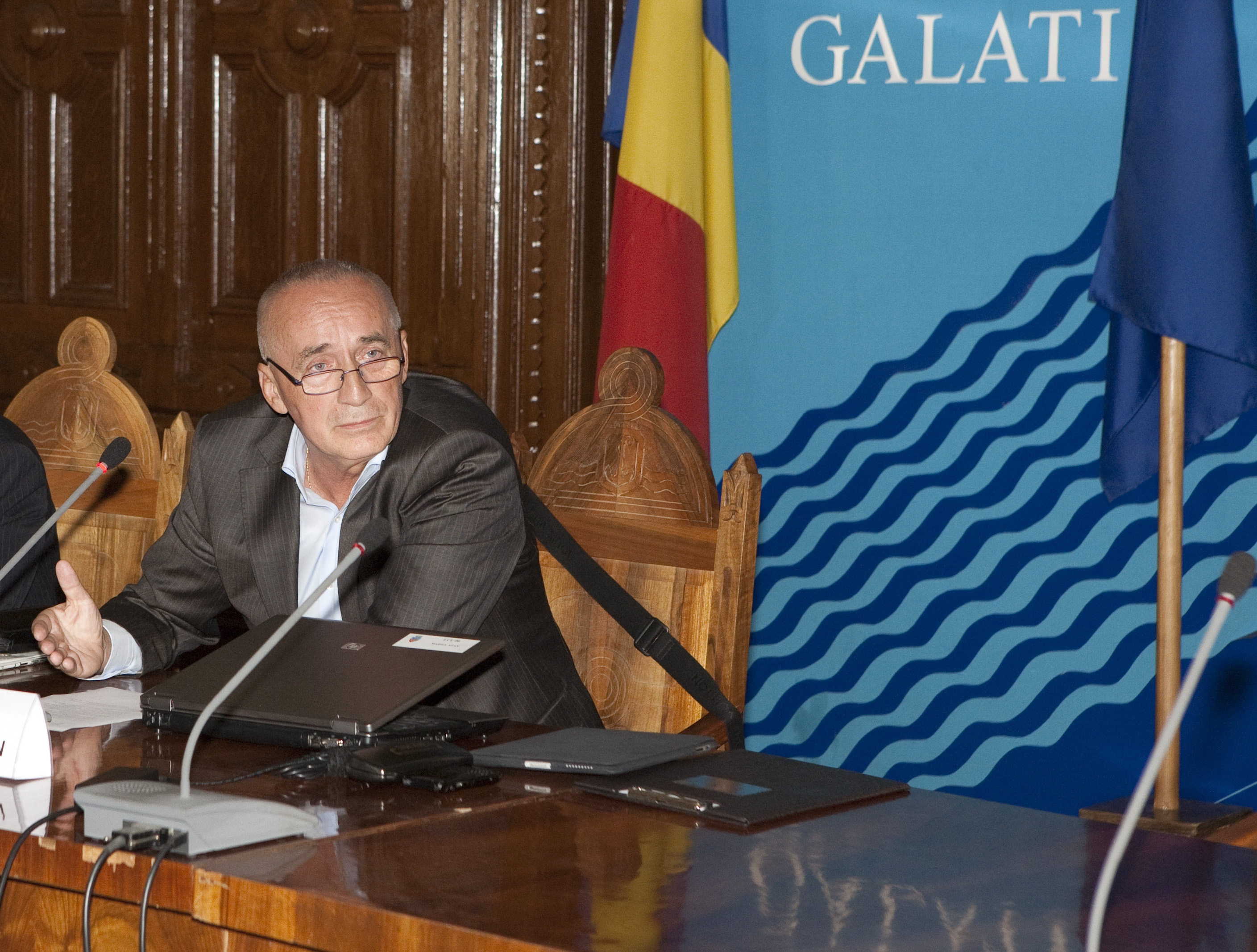 Dosarele X ale tranzacţiilor gălăţene - Primăria şi caracatiţa imobiliară