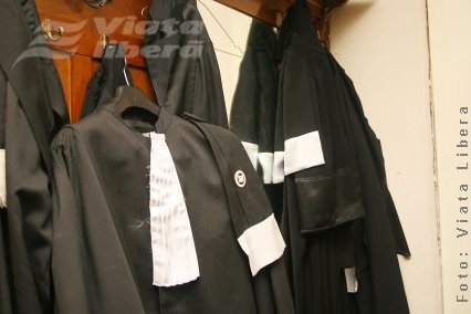 Judecătorii, în concediu fără plată