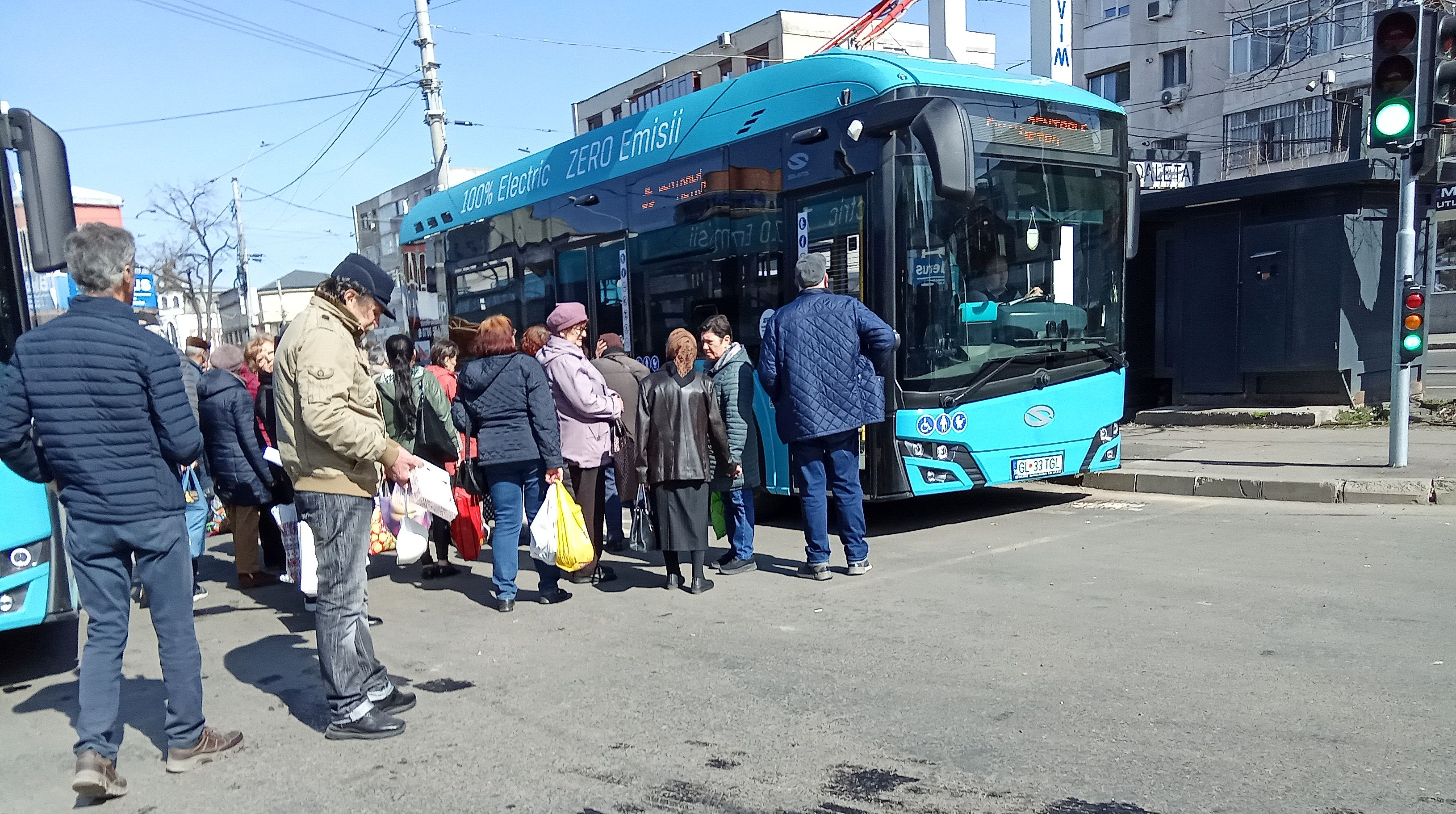 „Dacă Transurb era companie privată, 102 venea la 30 de minute”