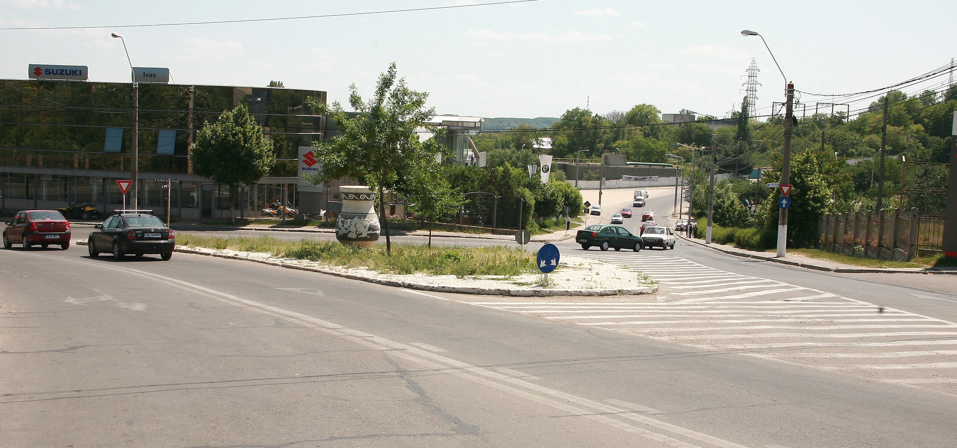 Bulevardul Cloşca, în beznă totală din cauza unei defecţiuni care se repară de două luni