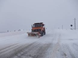 Prognoza ANM: În orele următoare va ninge pe arii extinse