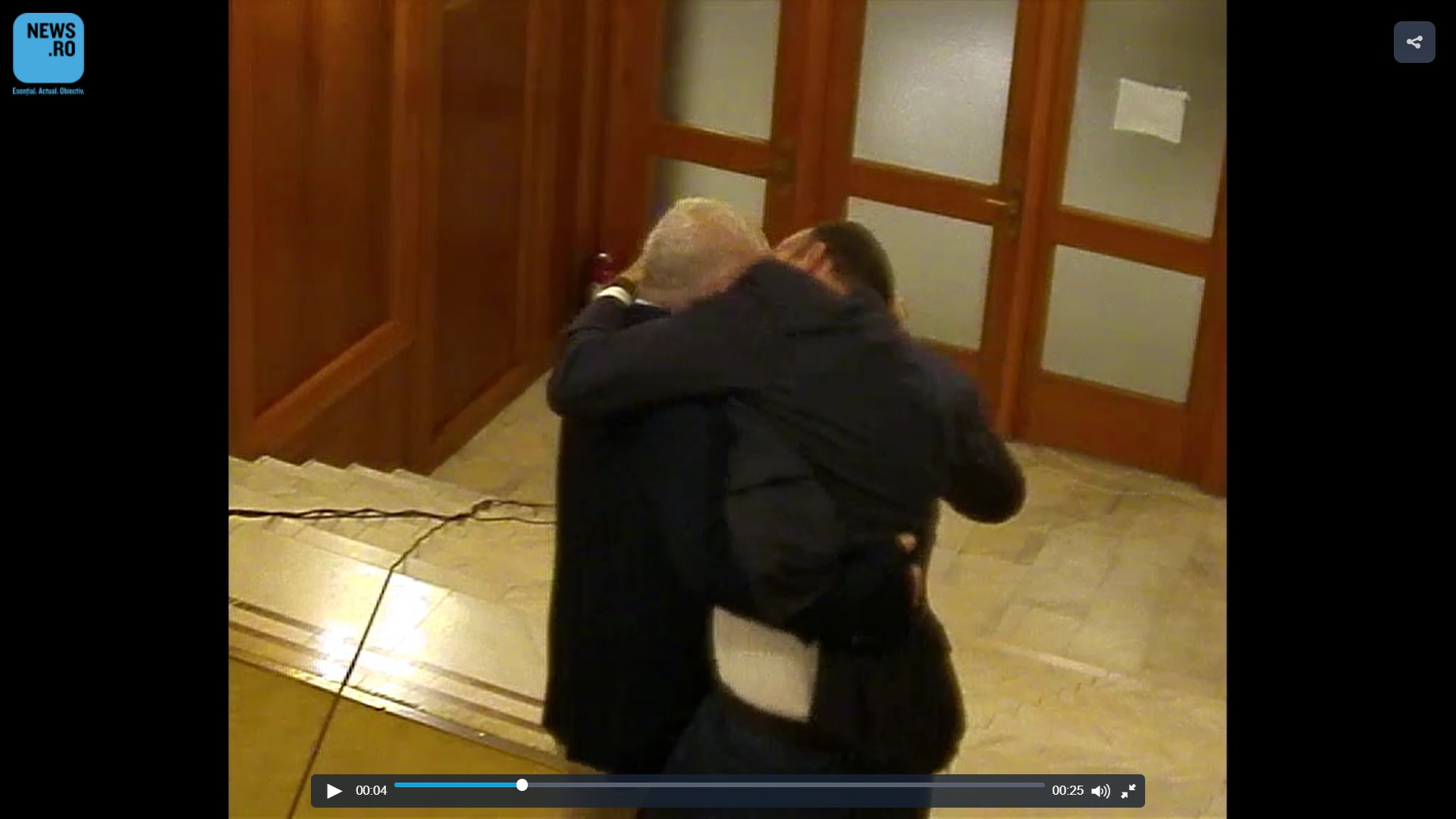 Bătaie între doi deputați, în Parlamentul României (VIDEO)