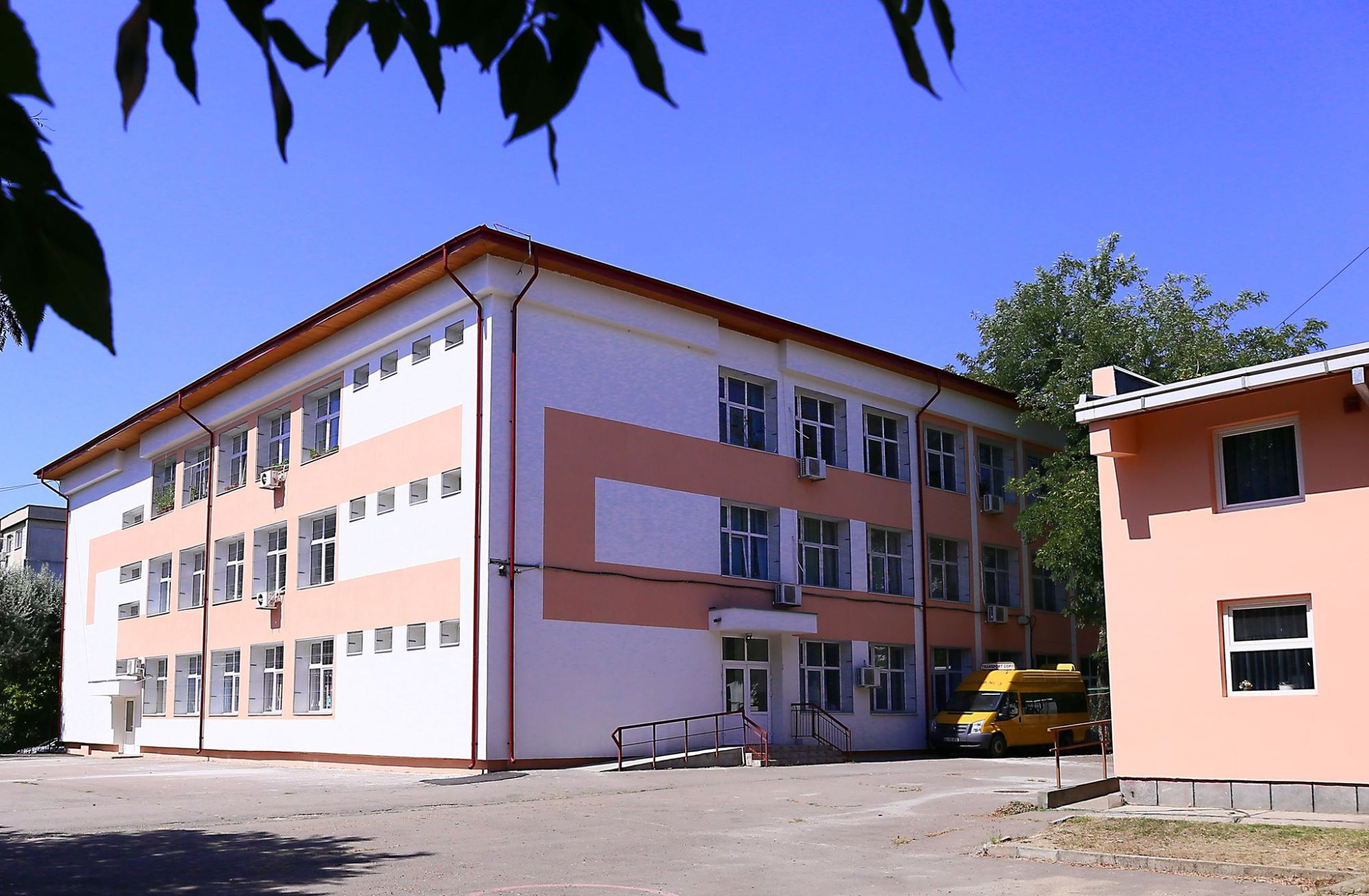 Investiţii cu bani europeni, finalizate la Şcoala Nr. 3