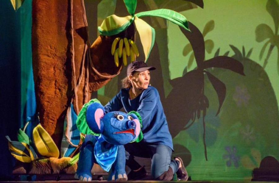 Peripeţiile "elefănţelului curios"