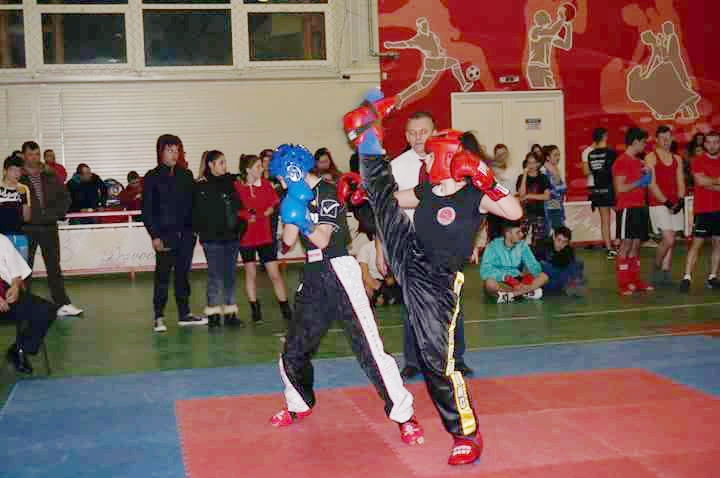 "Cupa României" la kick boxing, la Galaţi