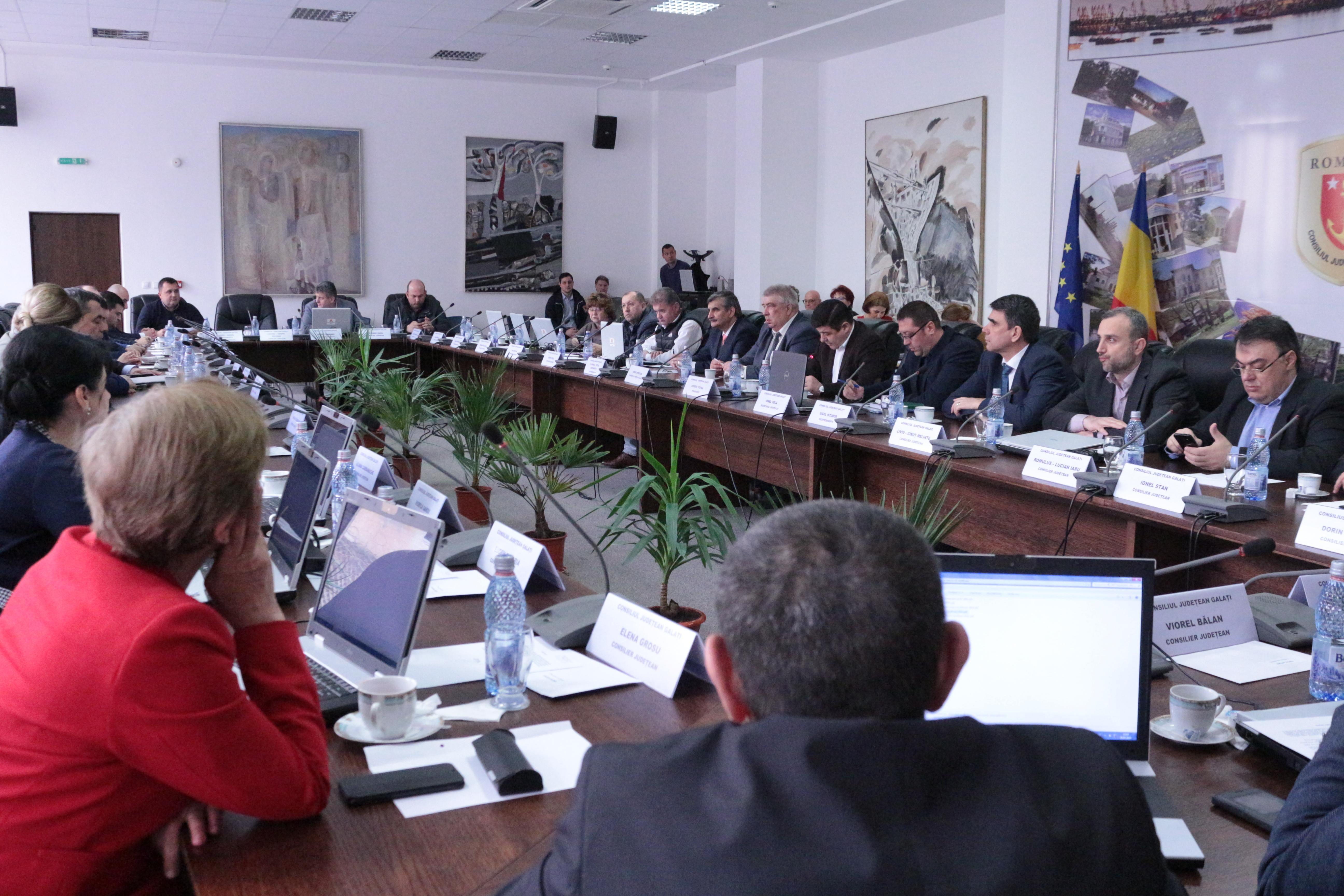 Bugetele comunelor gălăţene, echilibrate cu bani de la stat