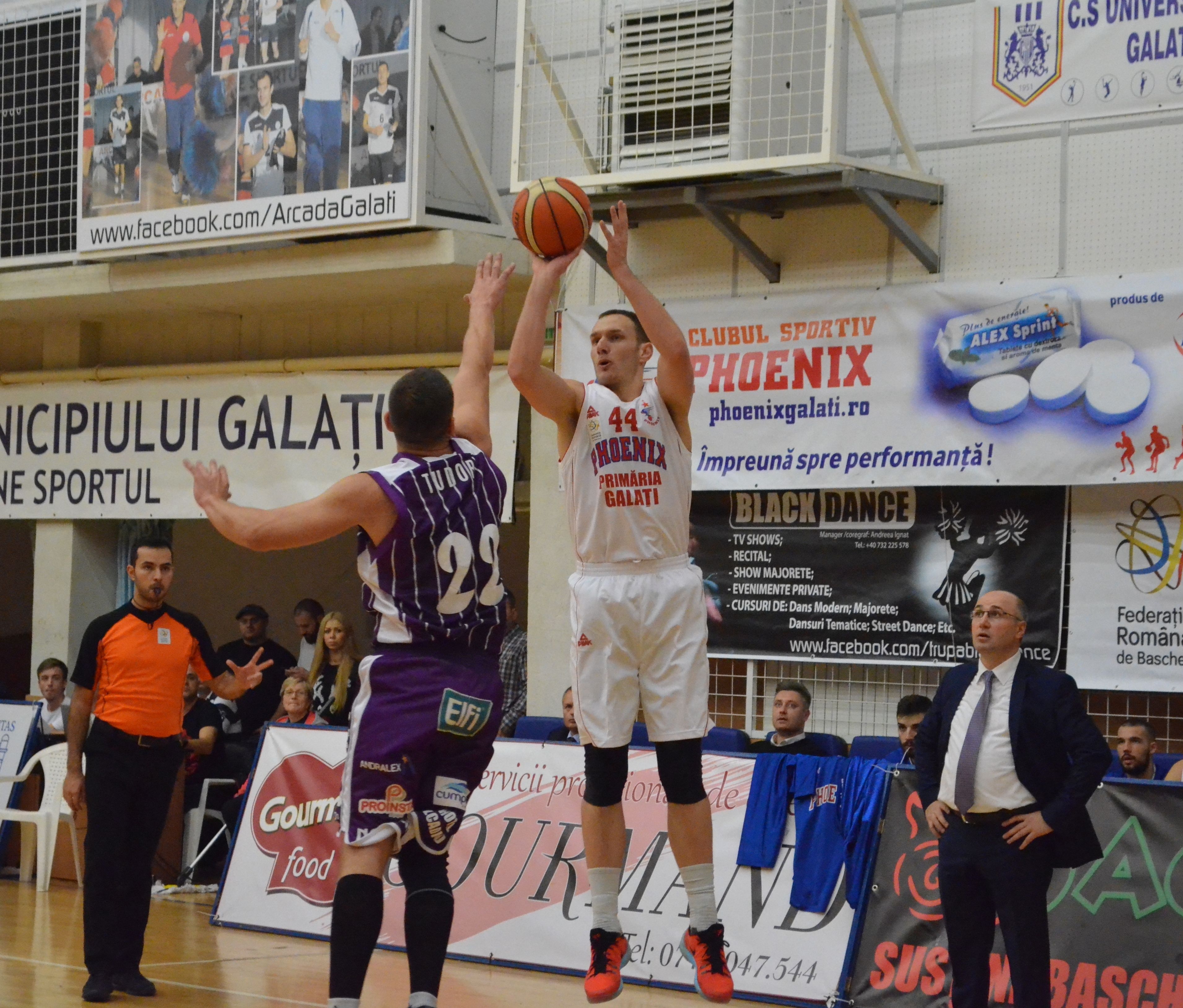 UPDATE / Weekend cu trei MECIURI de mare atracţie: baschet şi handbal la Sala ”Dunărea”, hochei la Patinoar