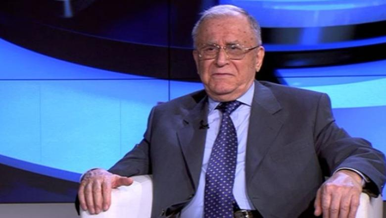 Ion Iliescu, internat la Spitalul Elias