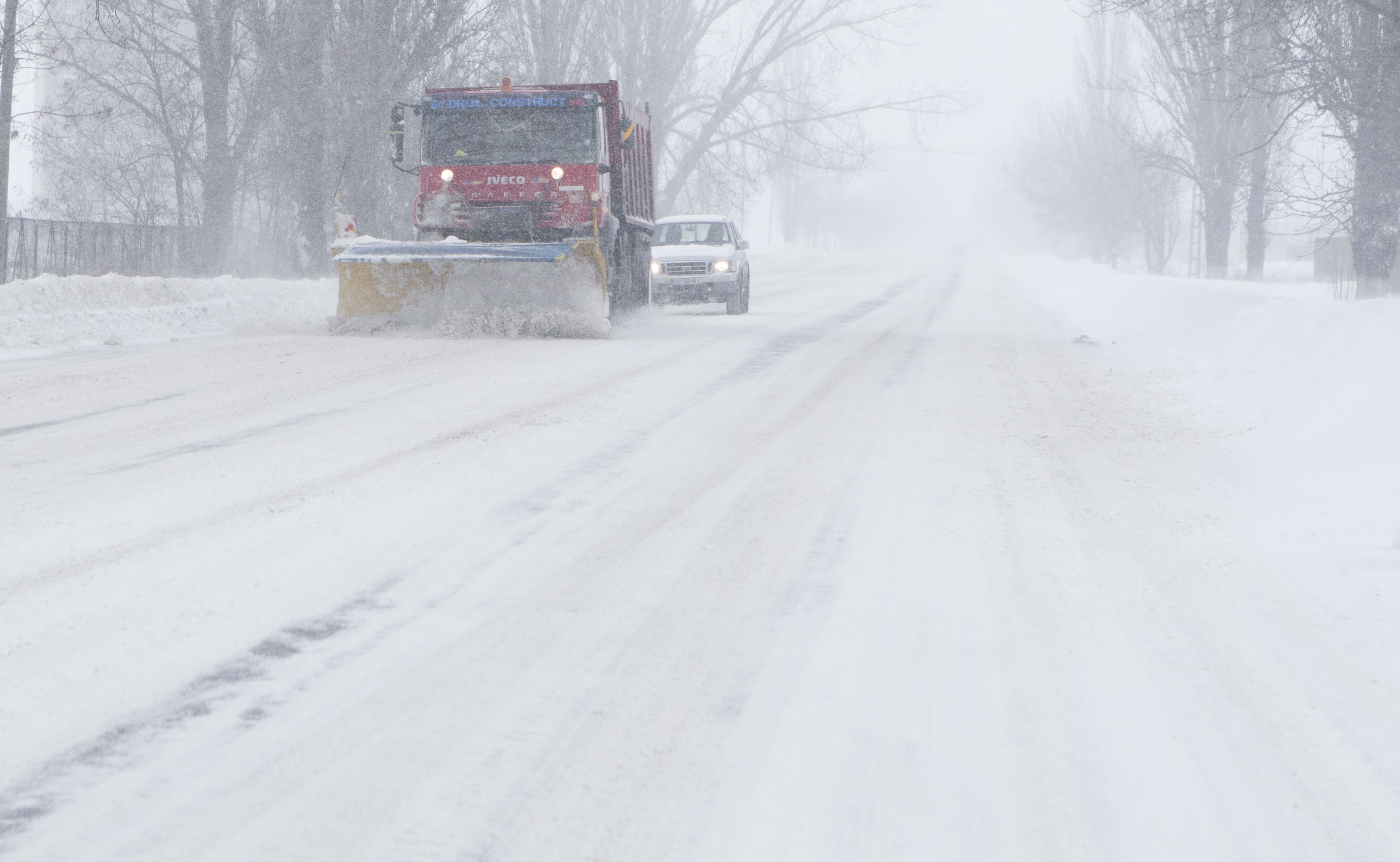 21 de localităţi din judeţul Galaţi erau izolate miercuri seară