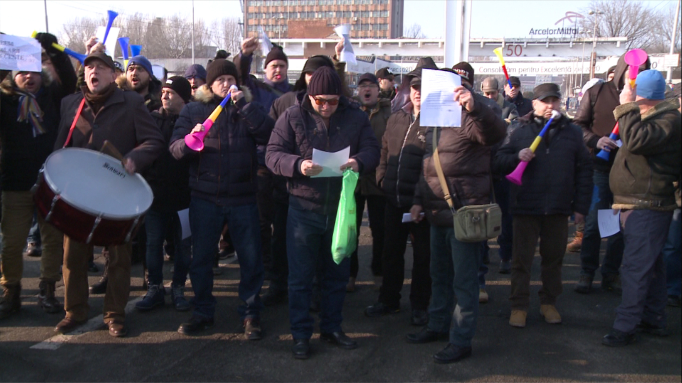 PAMFLET. S-au combinat la un protest