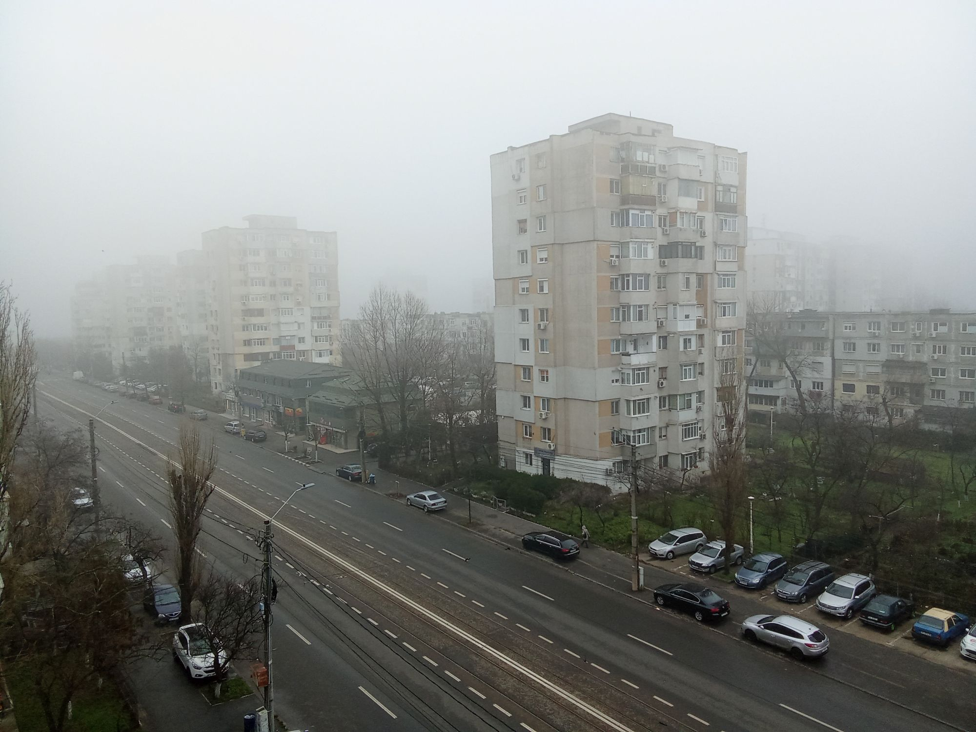 Codul galben de ceaţă se tot prelungeşte la Galaţi