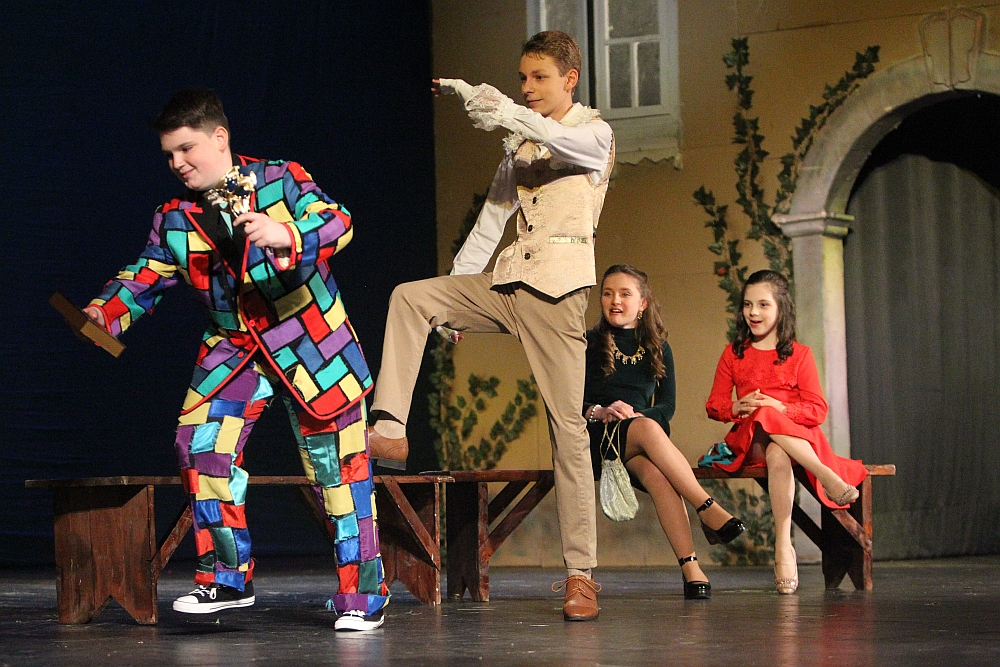 Spectacole premiate în festivaluri