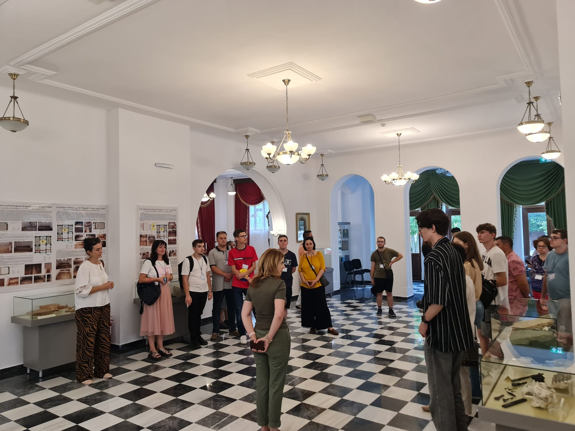 Tineri din toată țara, într-un periplu prin istoria Galațiului