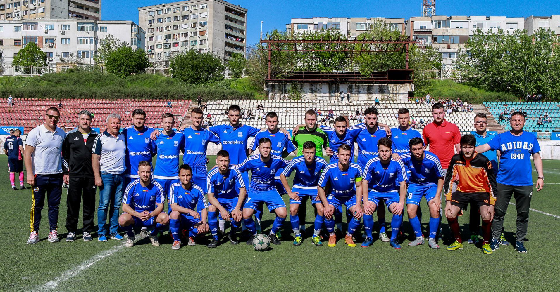 Echipa Universităţii îşi dă examenul de promovare