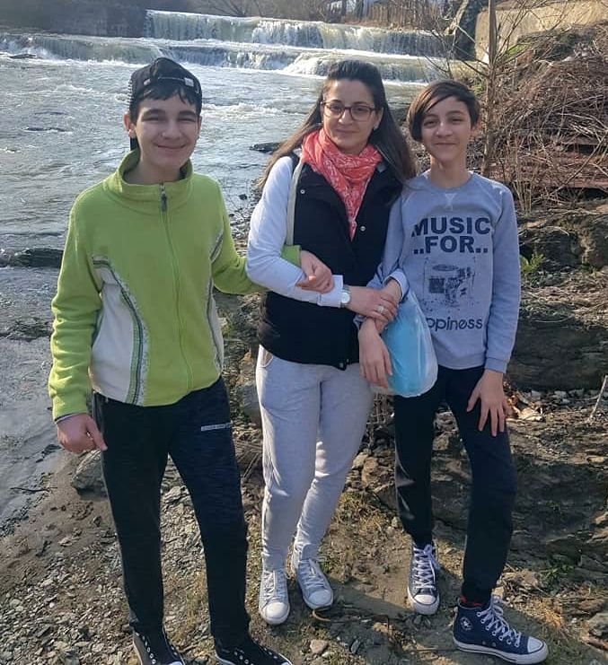 APEL UMANITAR. Boală foarte rară, de netratat în România | Elev la Liceul de Artă, visează să devină baterist