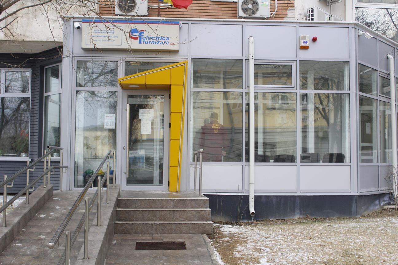 Casieriile Electrica nu se închid, se modernizează