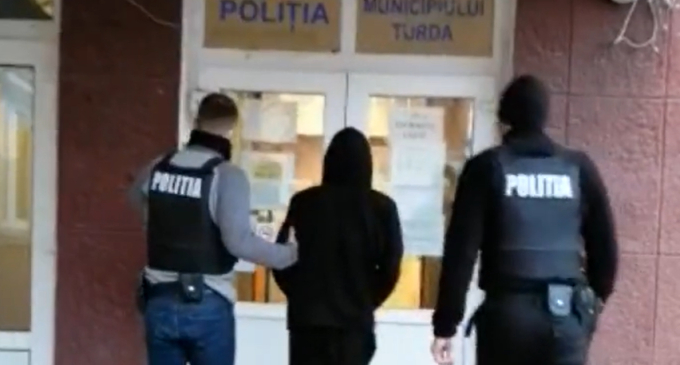 UPDATE Acuzat de furt și tâlhărie