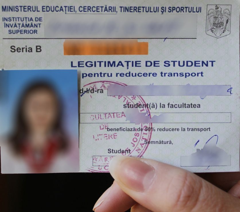 Ping-pong cu adeverinţele de student