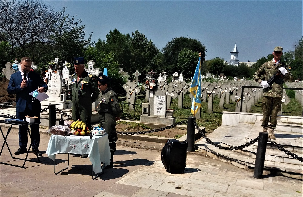 Ziua Aviației, sărbătorită şi la Galaţi