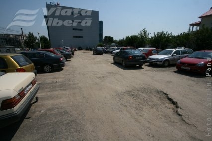 Parcarea privată de lângă ING – pericol public