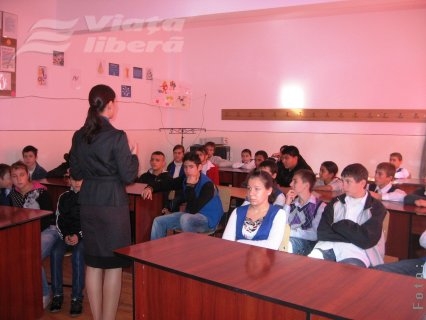 Ora de dirigenţie sub supravegherea Poliţiei