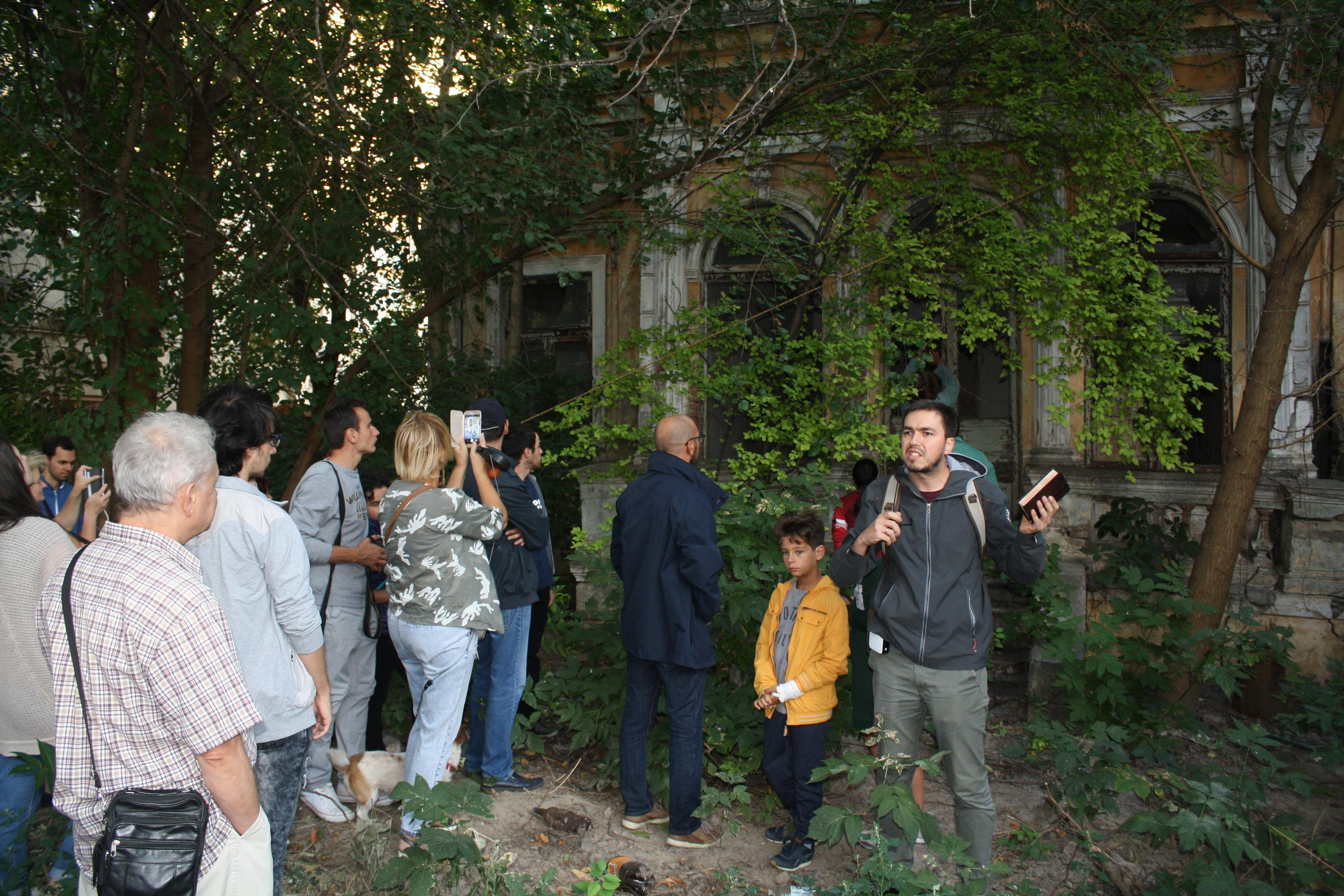 România pe hârtie în 100 de chipuri. O casă istorică se pregătește să moară