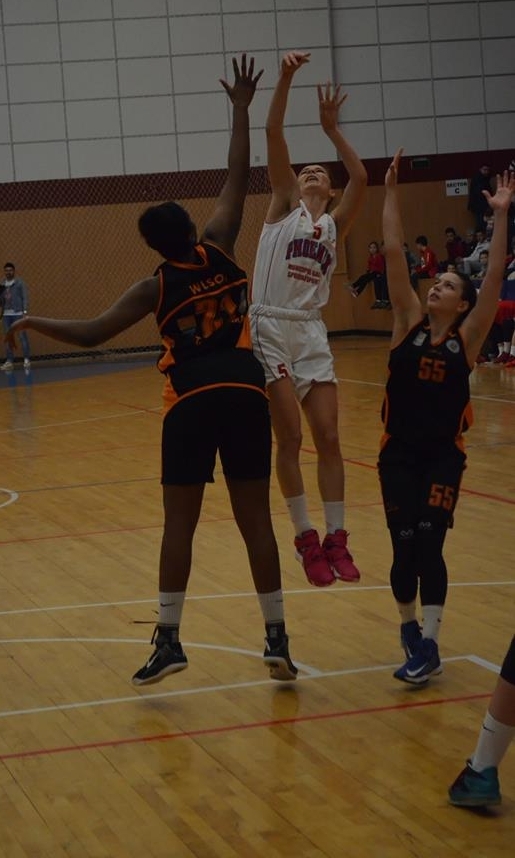 Primul TRANSFER al verii la Phoenix