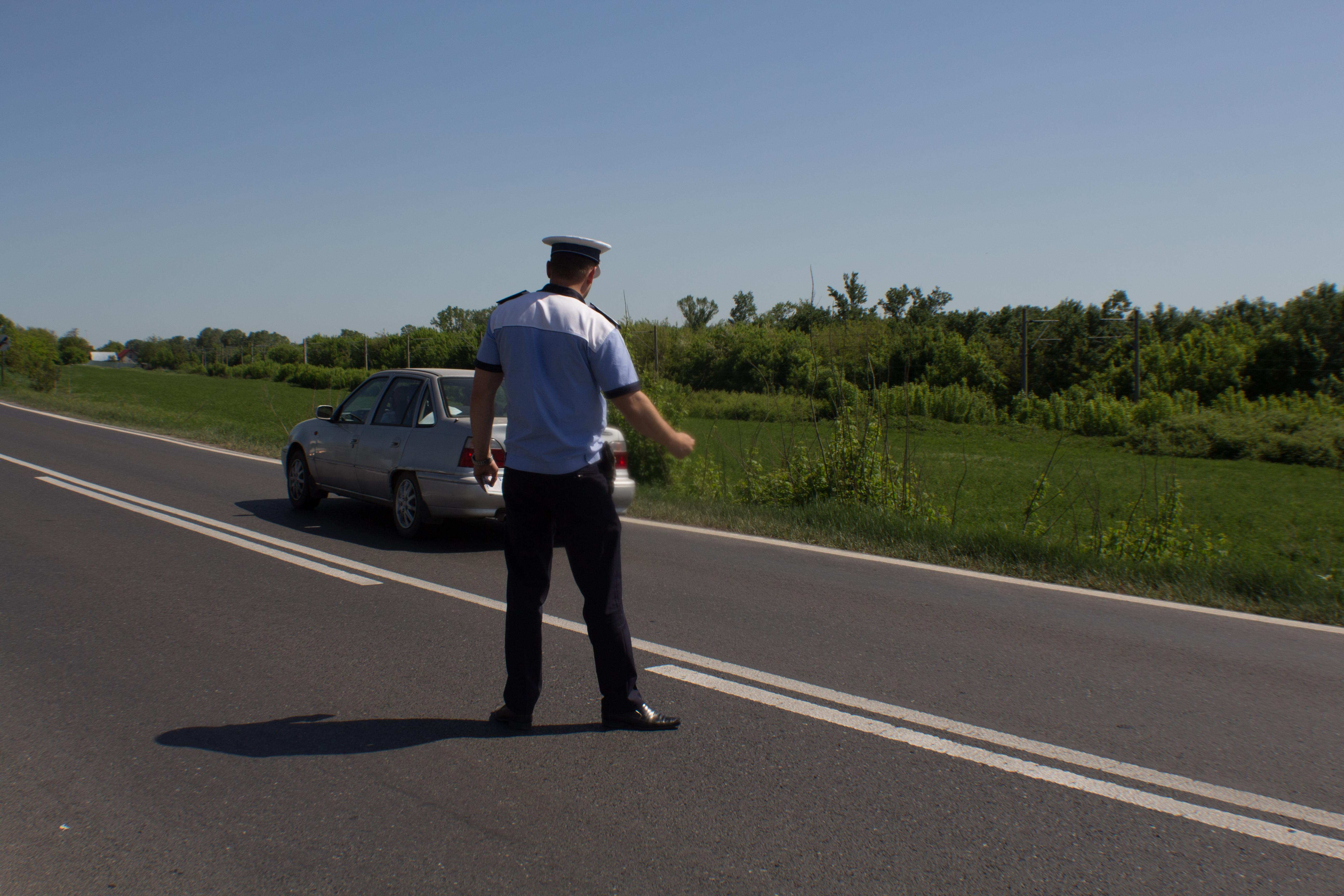 Şoferii şi pietonii, în vizorul poliţiştilor
