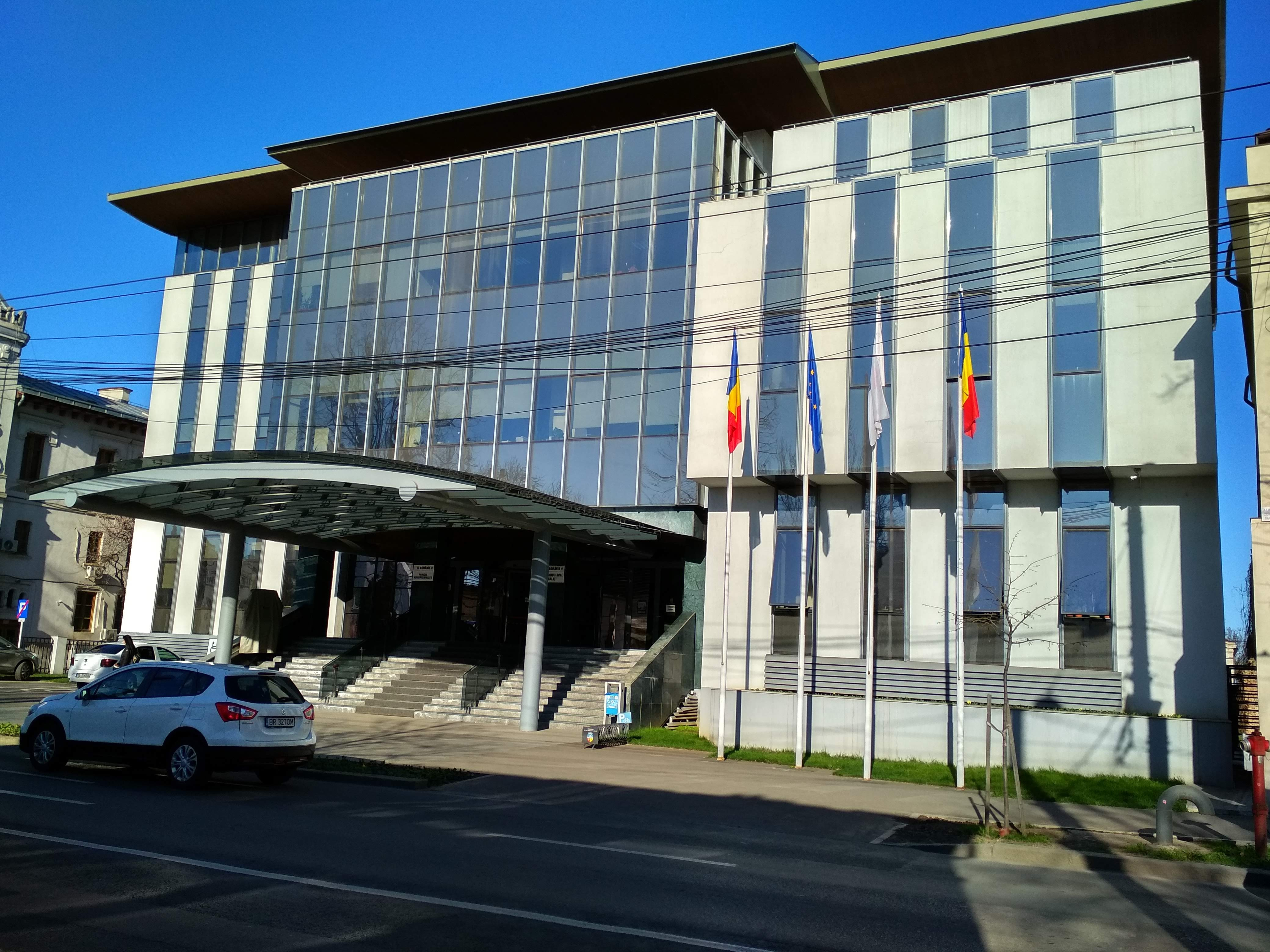 Primăria le cere voie aleșilor să-și ia din nou avocați