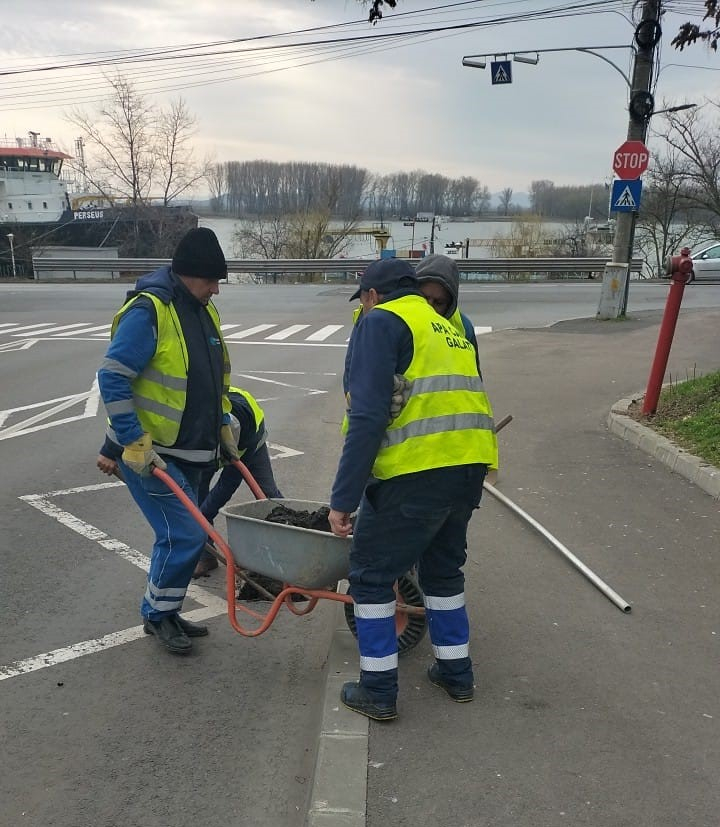 Apă Canal a început programul de curățenie de primăvară