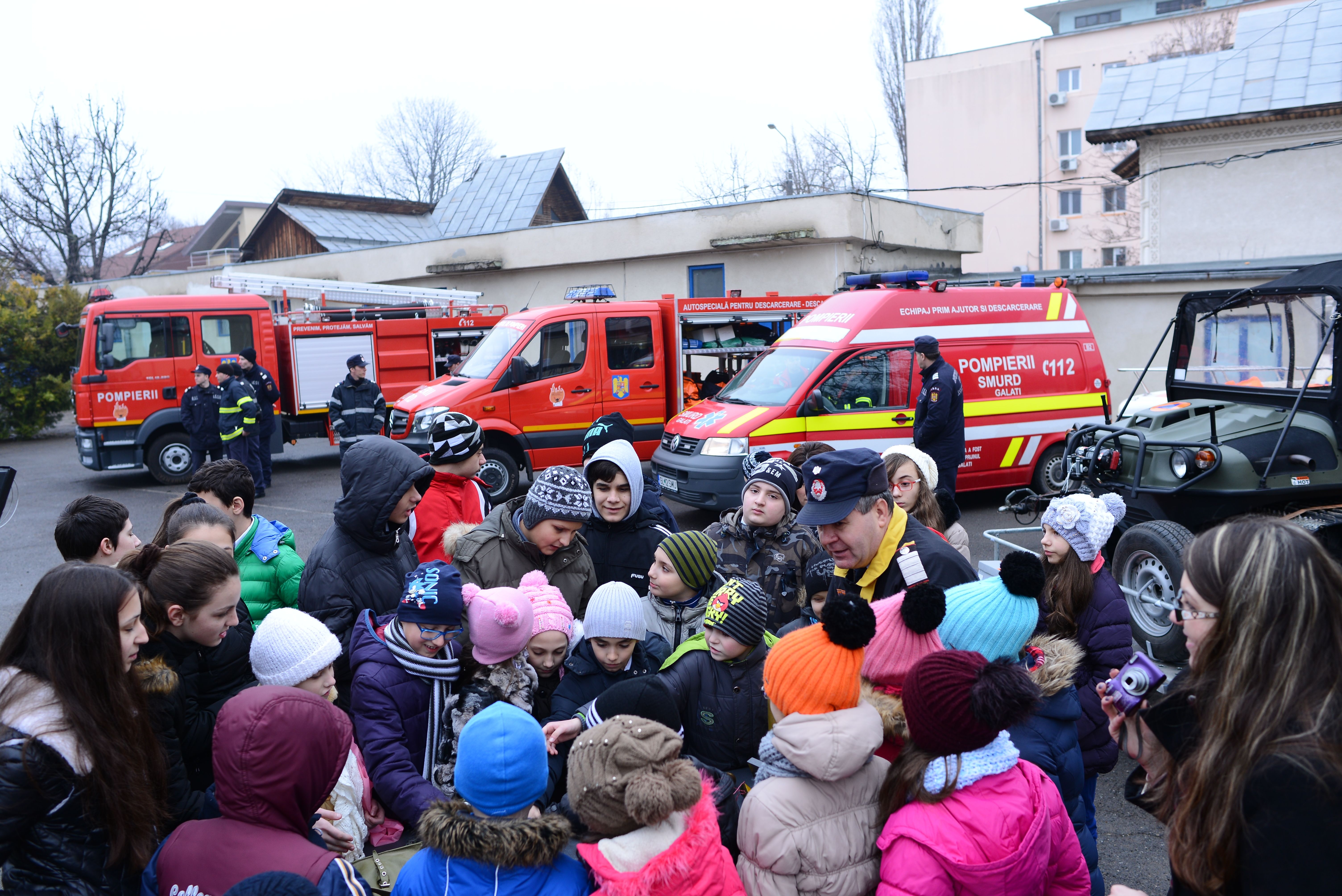 ISU celebrează astăzi 82 de ani de protecţie civilă