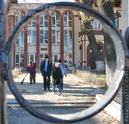 Rocadă între directori la Colegiul Vasile Alecsandri