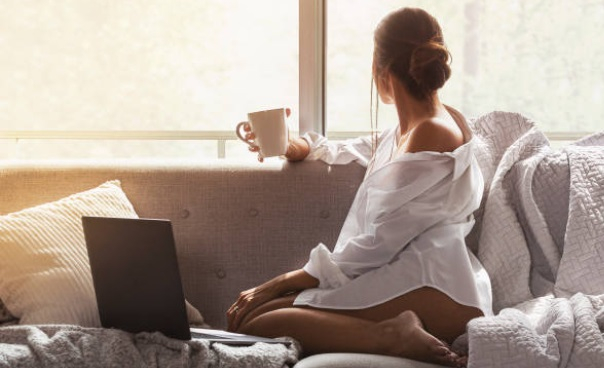 O lege a videochat-urilor intră în dezbaterea Parlamentului