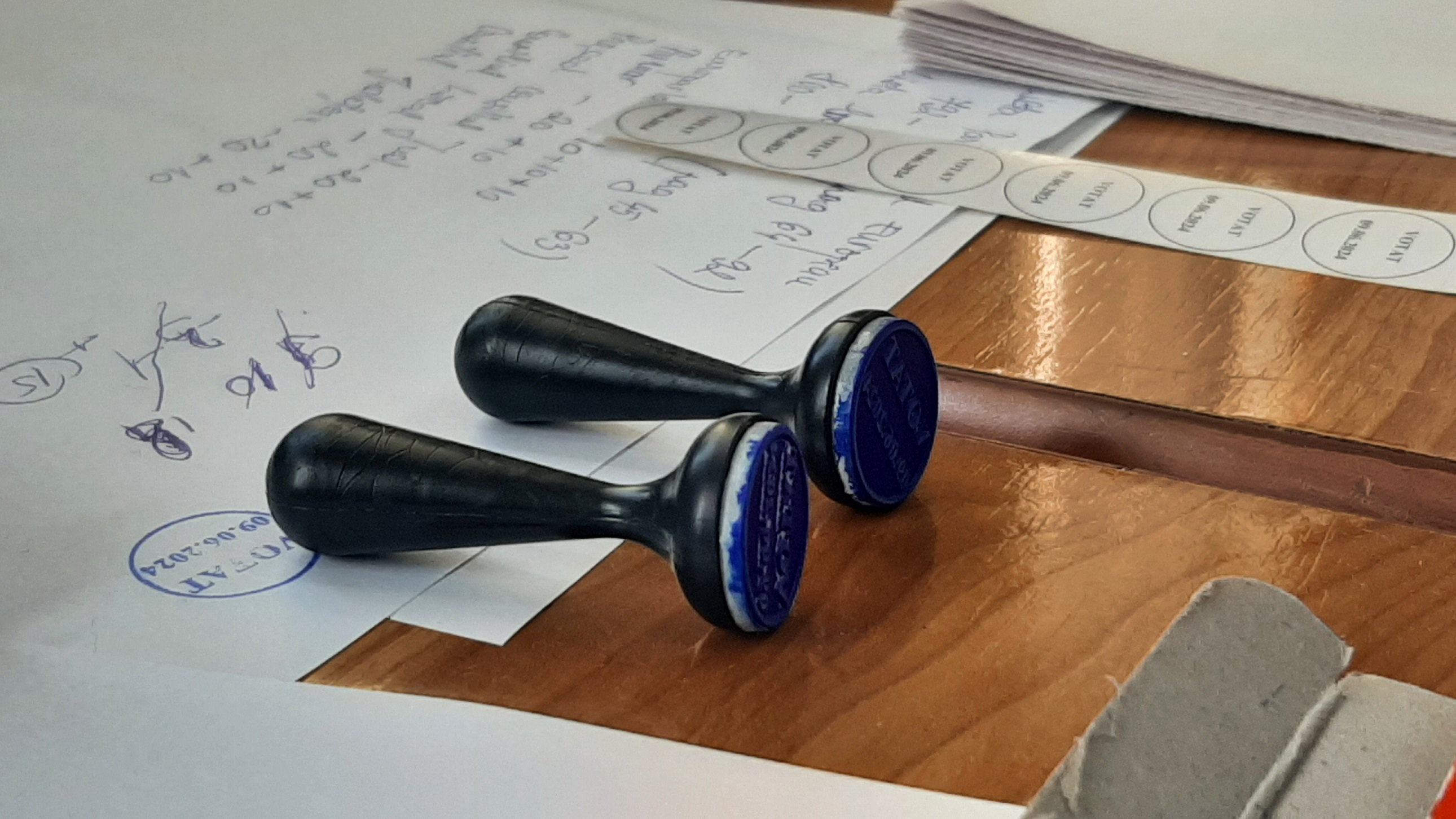 De alegeri, românii fac lucruri trăsnite