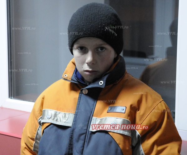 VASLUI: Povestea unui COPIL BĂTUT CRUNT care a mers prin ger, 16 kilometri