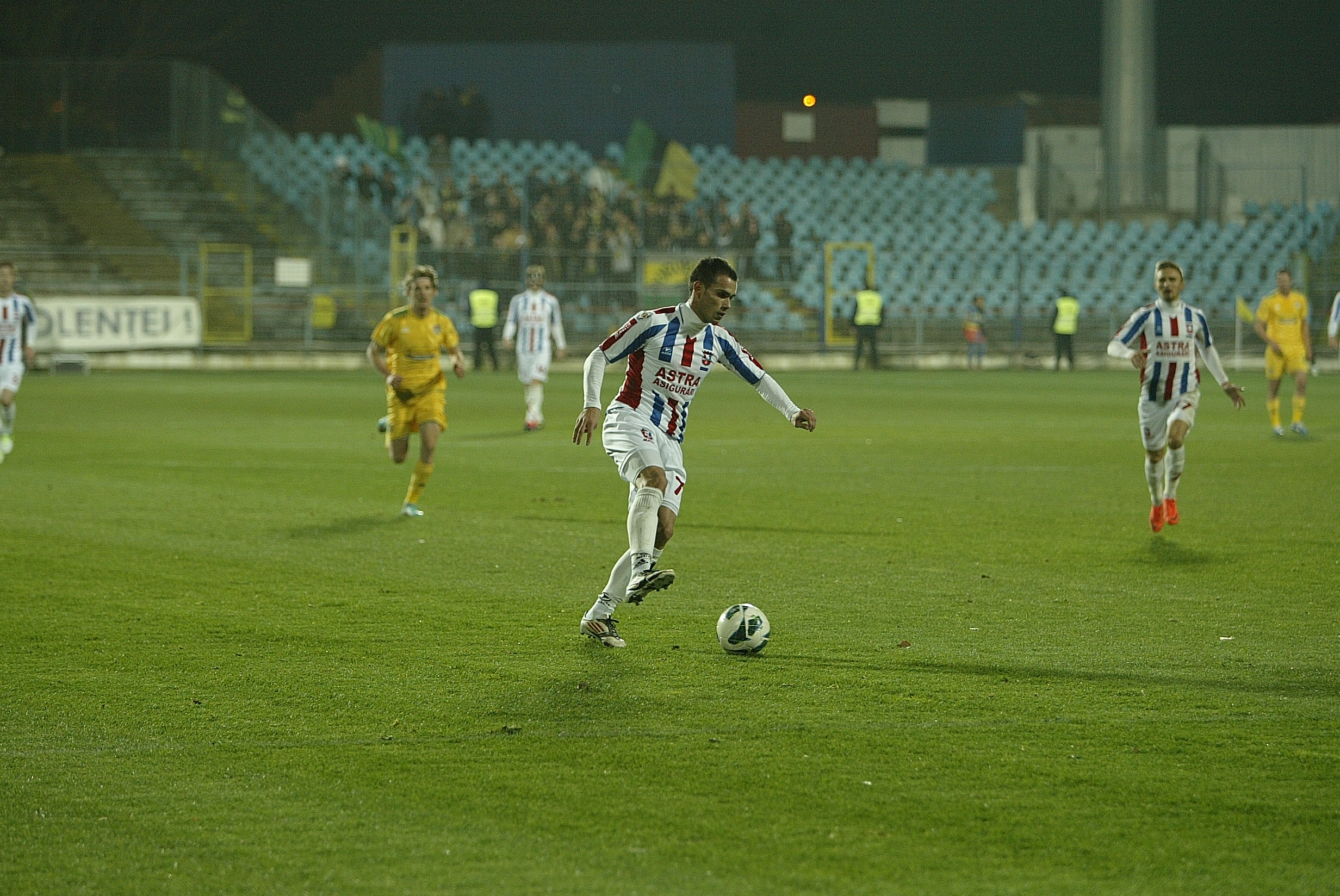 VIDEO Iorga a reuşit execuţia campionatului: „Gol de kinogramă, magnific, o minunăţie”