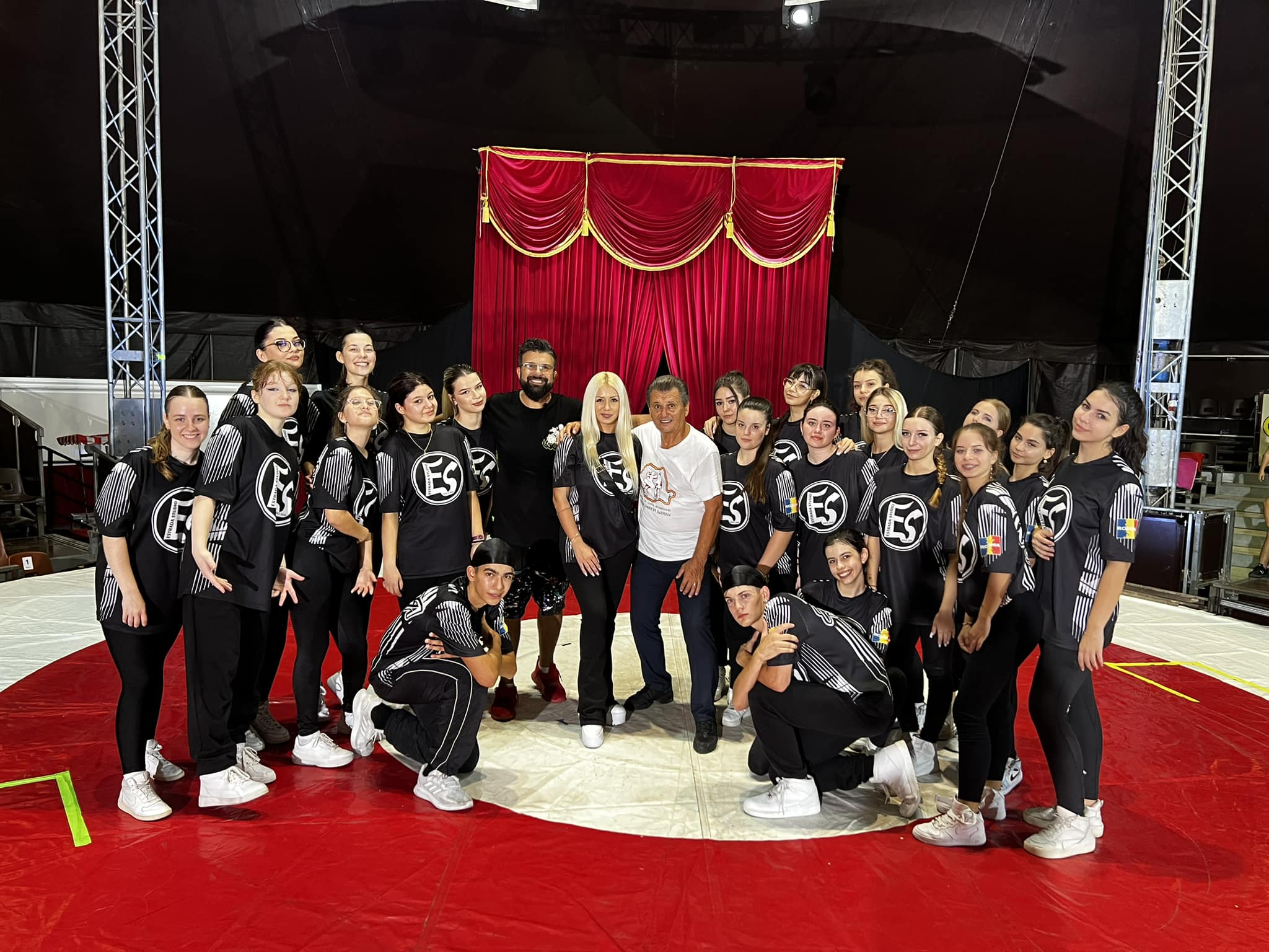 „Poftiţi pe la noi”, la Galaţi! Nea Marin şi vedetele lui, în oraşul şi judeţul nostru (FOTO)