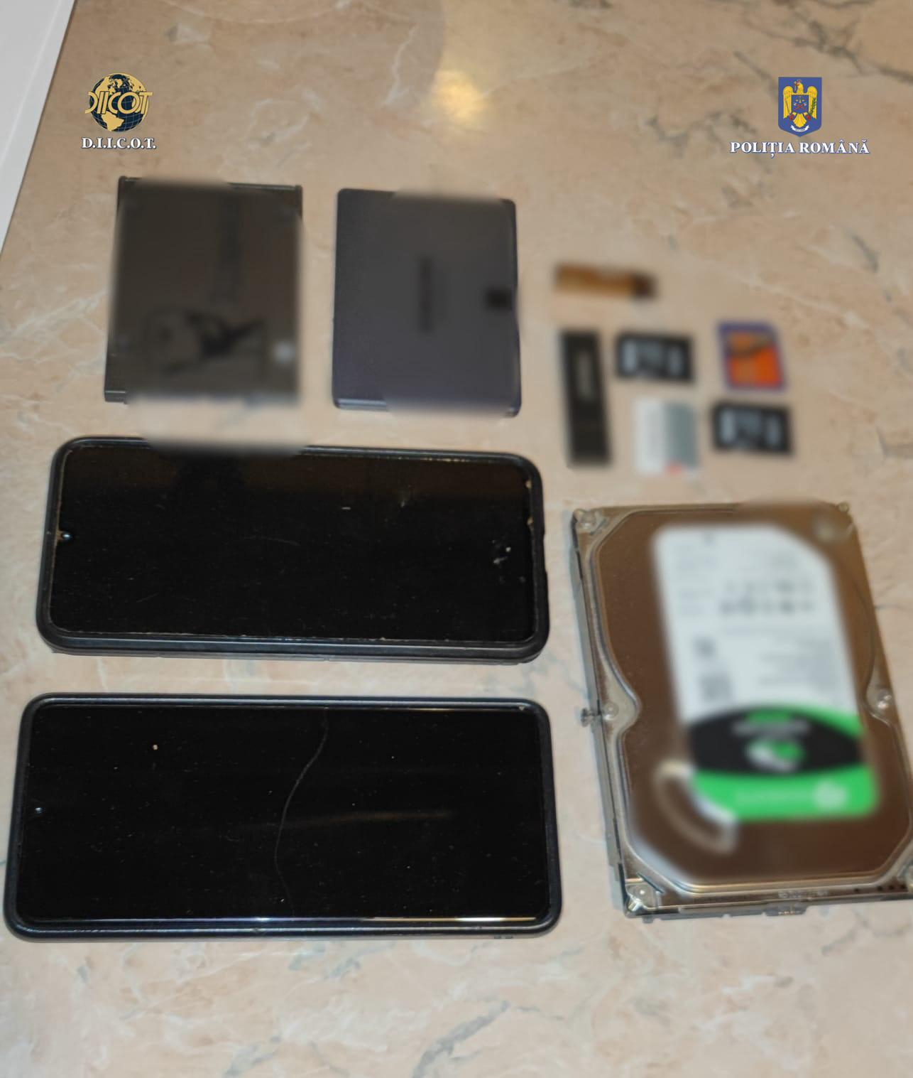 Copiii devin tot mai des victime ale pornografiei infantile. Prădătorii sexuali "rup" internetul