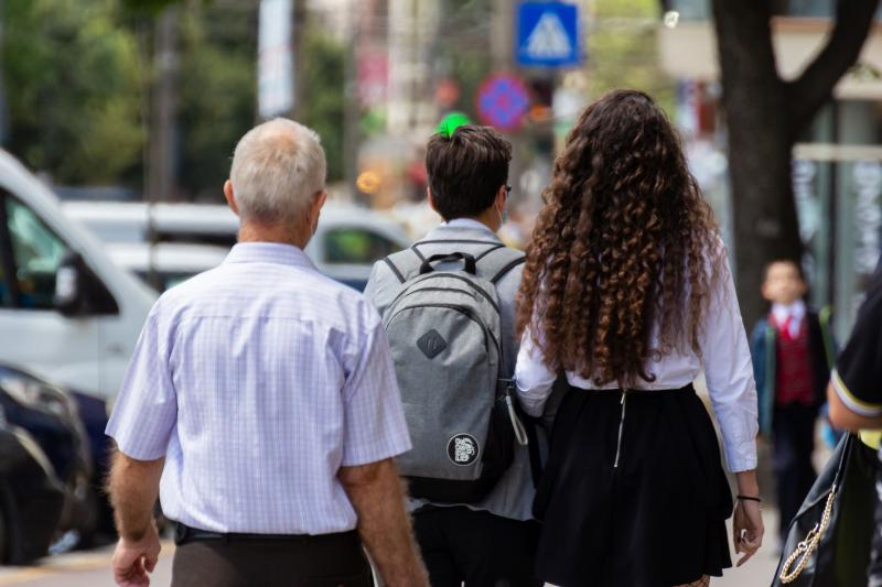 Românii care nu s-au recenzat nu vor mai fi amendați