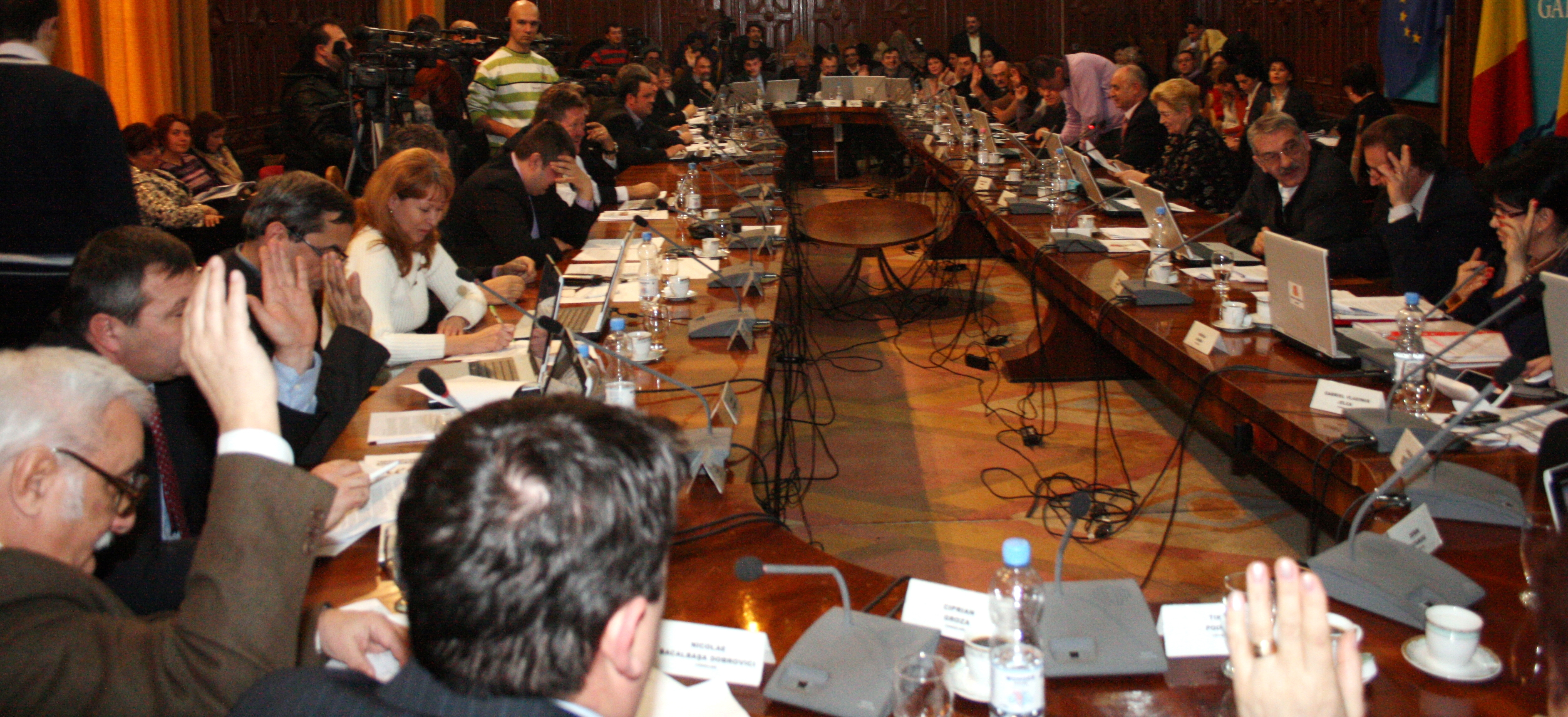 Excedentul bugetar al CJ, pe drumuri şi clădiri 