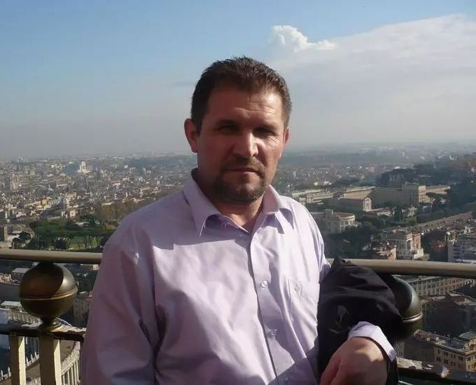 Subprefectul judeţului Sălaj a murit după ce s-a prăbuşit acoperişul unui foişor în timp ce participa la un eveniment