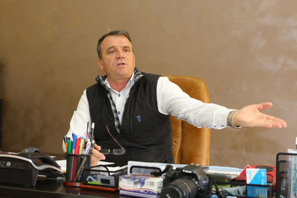 Negrileşti, o comună a contrastelor: Nu sunt primar doar ca să încasez taxe şi să plătesc salarii (FOTO)