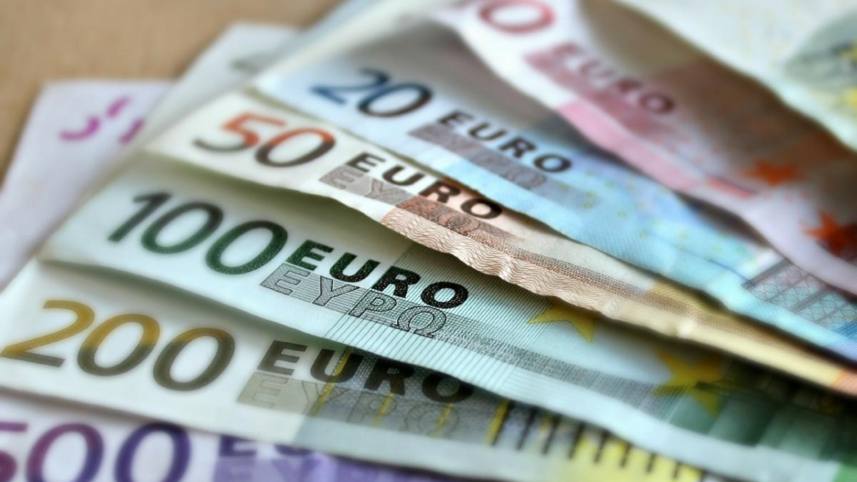 Cotația euro a trecut în piața valutară de 5,10 lei