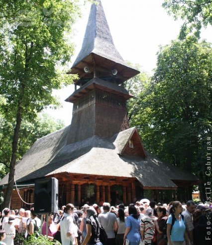 Bani pentru 37 de biserici din Galaţi