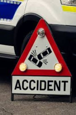 Autocamion și autoturism, implicate într-un accident în judeţul Galaţi