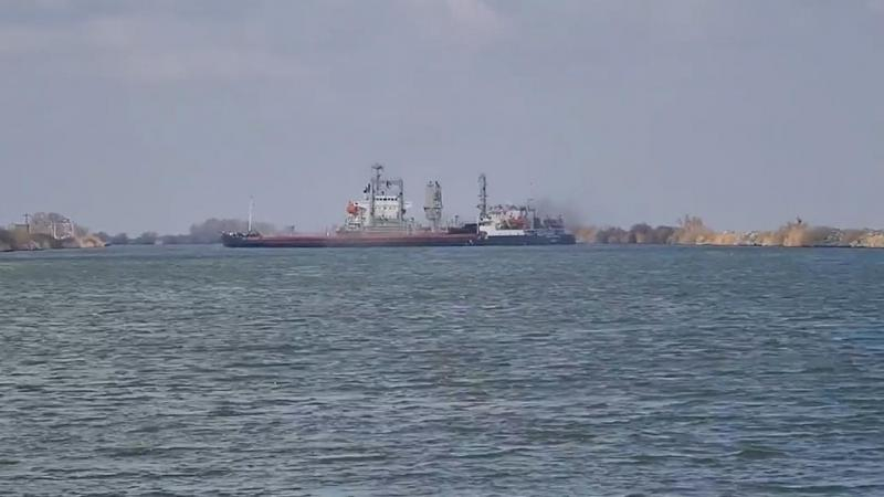 Două nave s-au ciocnit pe Canalul Sulina